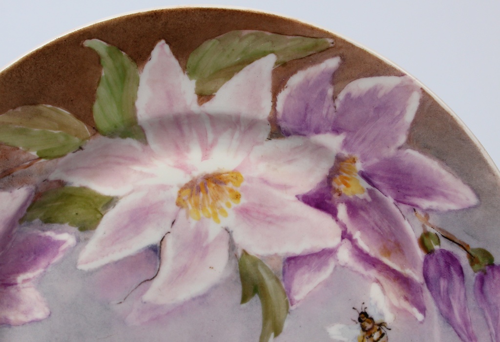 Porcelain plate with painting 'Flowers with bees'