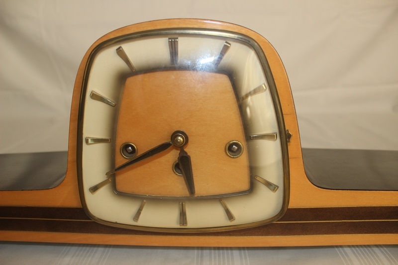 Art Deco stila galda / kamīna pulkstenis