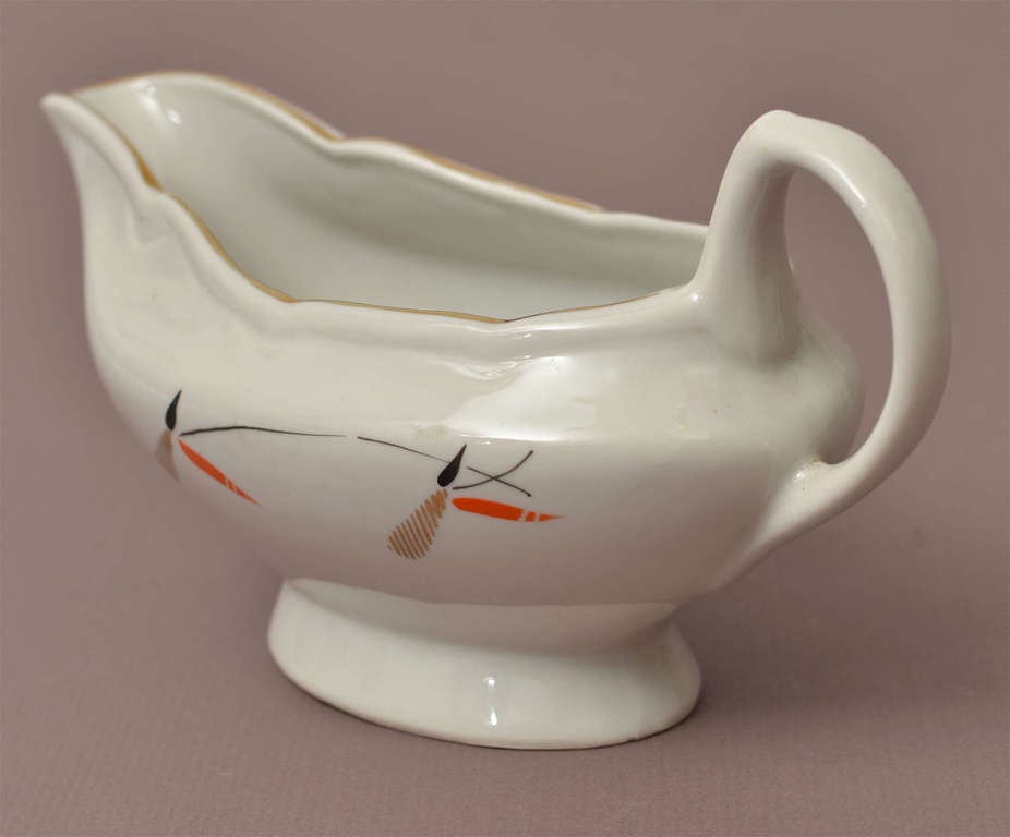 Porcelain sauce bowl