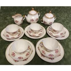 Porcelain set for 5 people