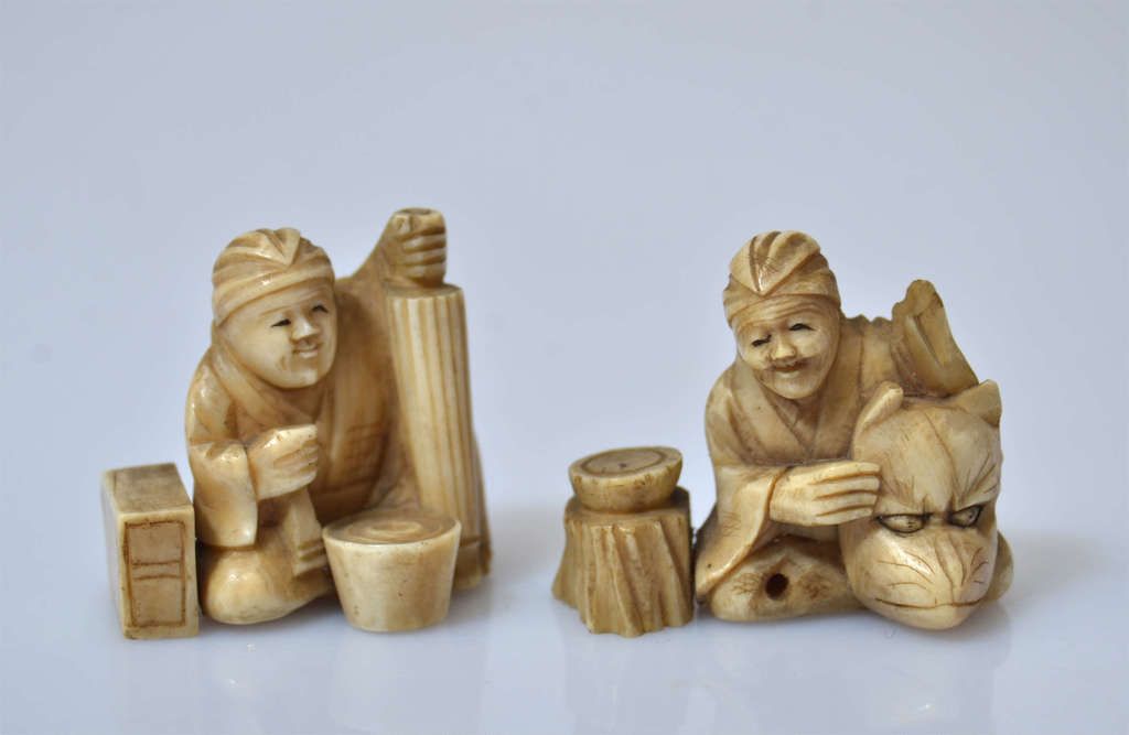 Костяные миниатюрные фигурки (2 шт.) ''Netsuke''