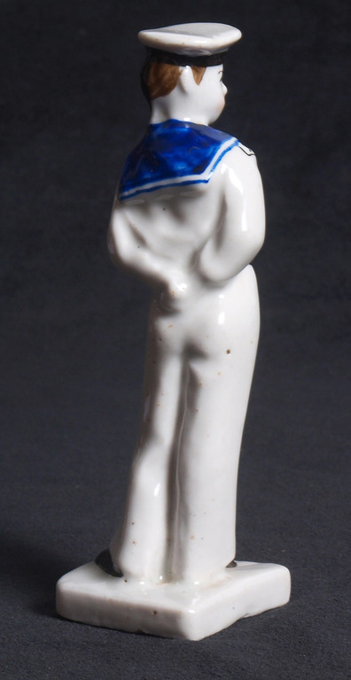 Porcelain figurine 