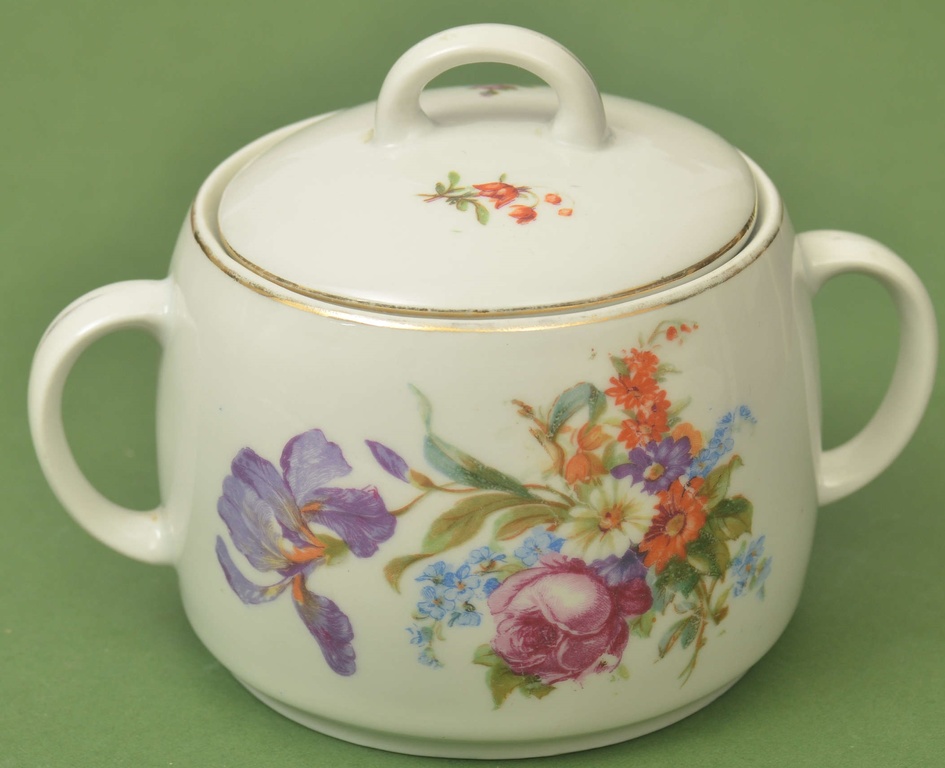 Kuznetsov porcelain sugar bowl