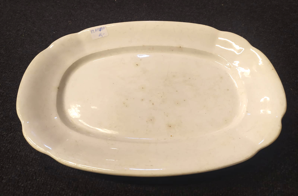 Kuznetsov factory serving plate