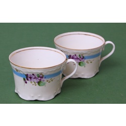 Porcelain cups (2 pcs.)