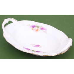 Porcelain serving dish