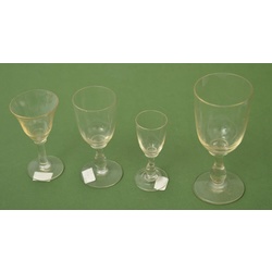 Set of glass glasses (4 pcs)