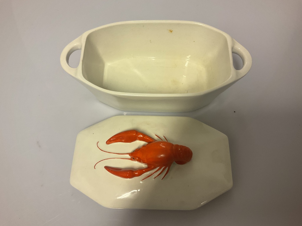 Kuznetsov earthenware dish with lid Crayfish