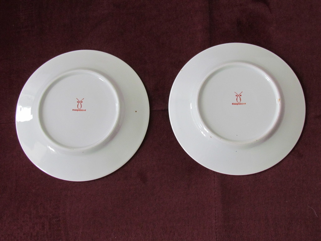 porcelain plates