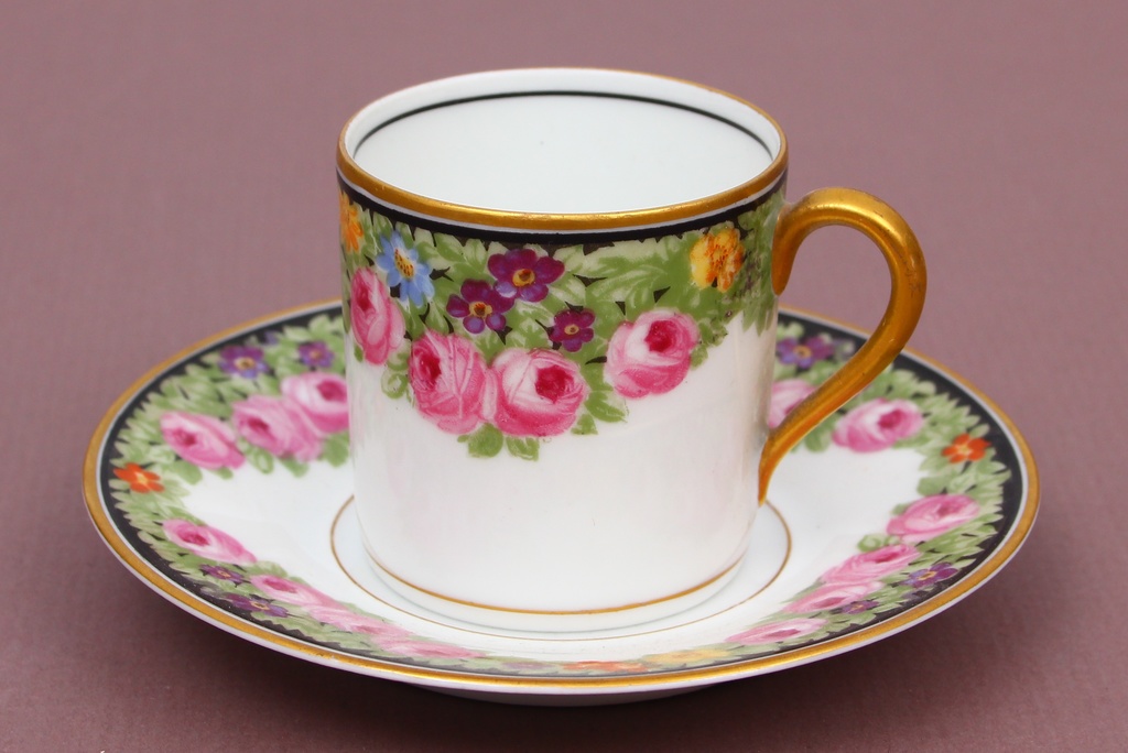 Coffee cup with saucer