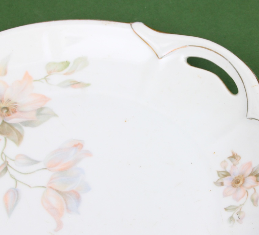 Porcelain serving plates (3 pcs)