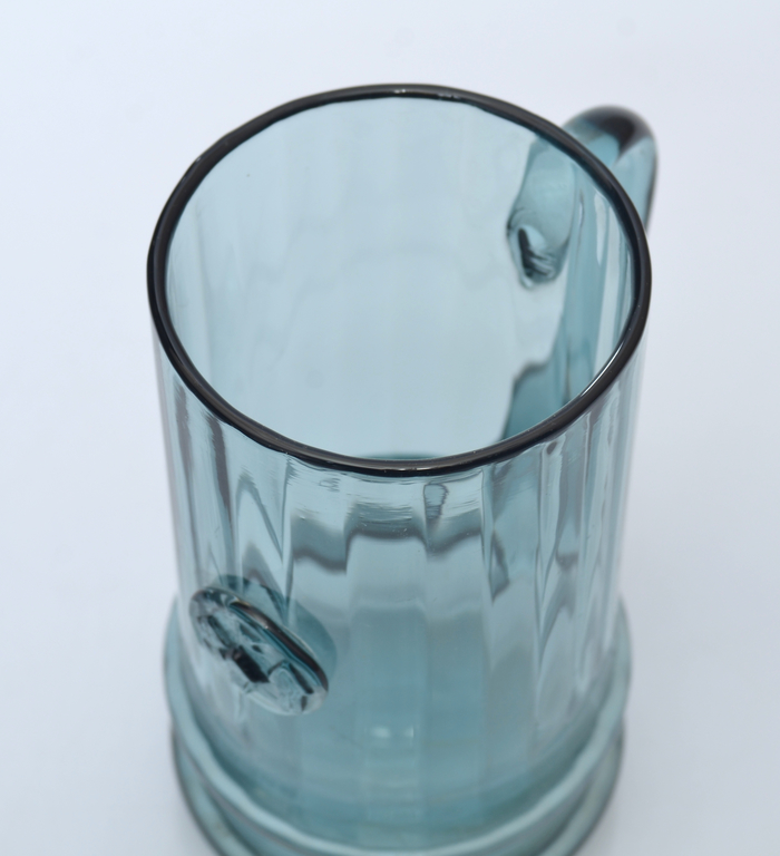 Дизайнерская стеклянная пивная  кружка