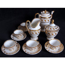 Porcelain set for six persons