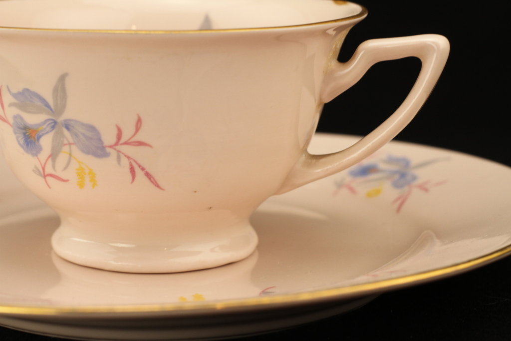 Cup with saucer from the duo set