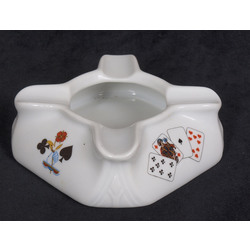 Porcelain ashtray ''Playing cards''