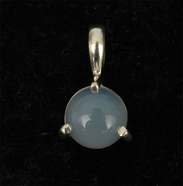 Silver Art Nouveau pendant with jade (?)