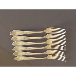 6 snack forks (melheors)