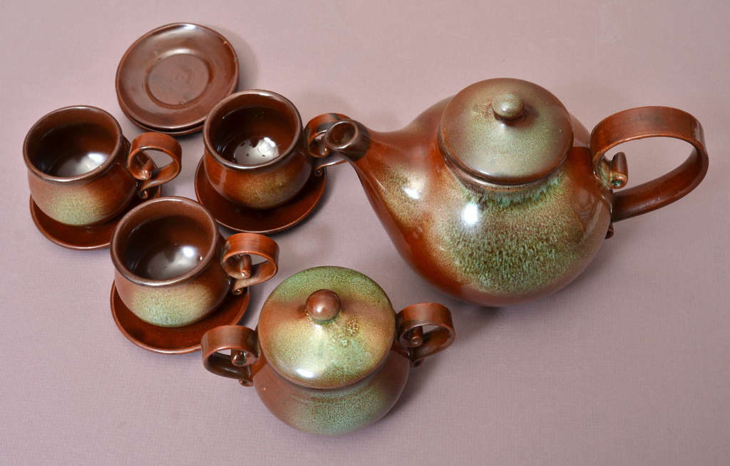 Ceramic coffee set for 3 people