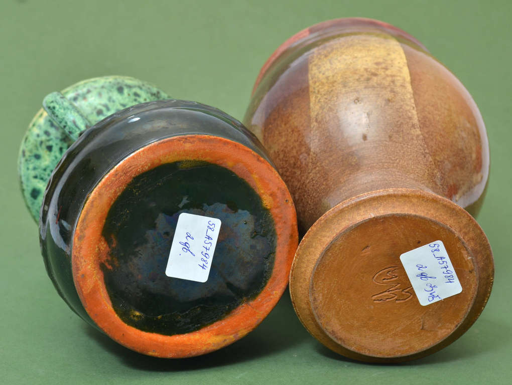 Ceramic vases (2 pcs.)