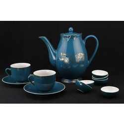 Teapot with two cups and six cups