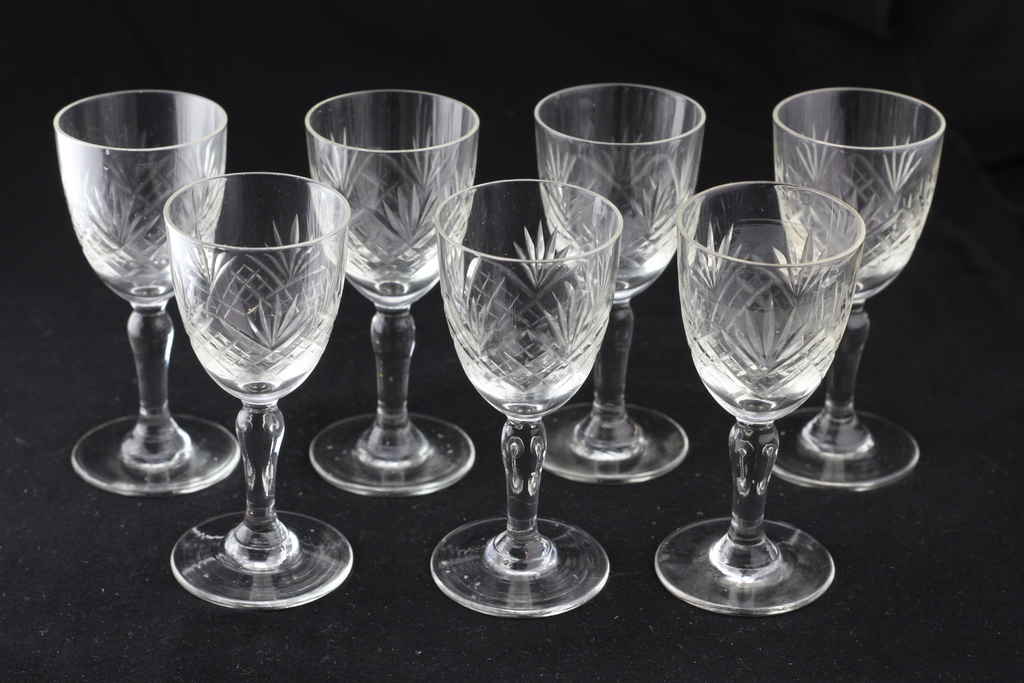 7 crystal glasses for liqueur