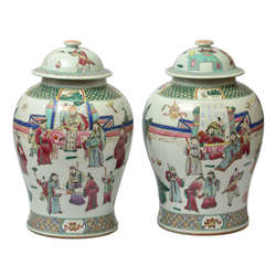 Chinese porcelain vases, urns (2 pcs)