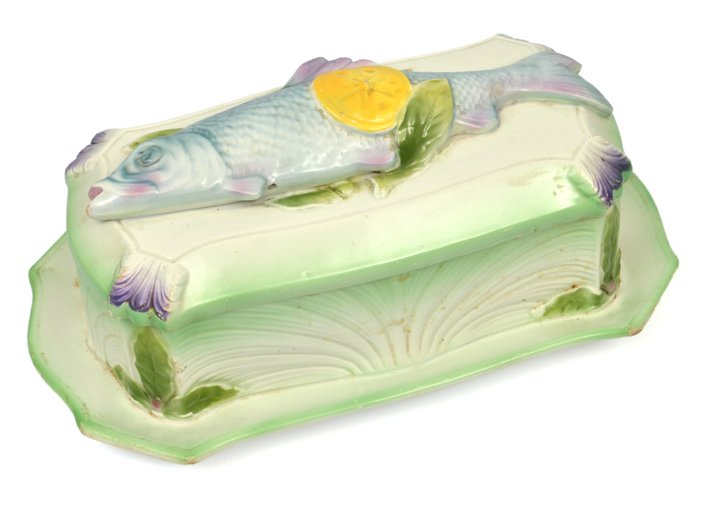 Kuznetsov porcelain terrine with a lid ''Fish''