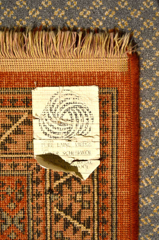 Hand-woven natural wool carpet