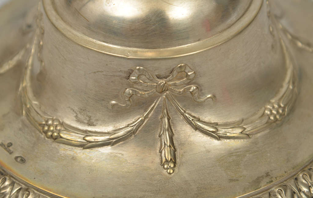Серебряная ваза для фруктов со стеклом