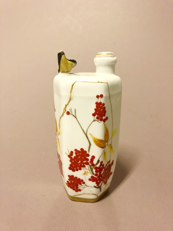 Painted porcelain decanter