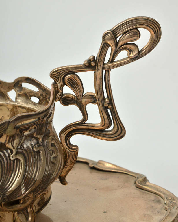 Art Nouveau silver fruit bowl and tray