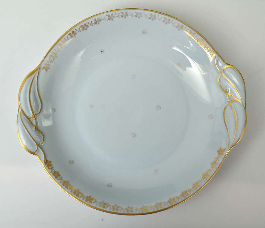 Painted porcelain plate