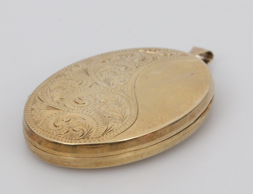 Gold-plated silver pendant (Can be opened)
