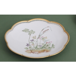 Decorative porcelain plate