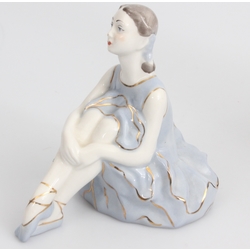 Porcelain figure 