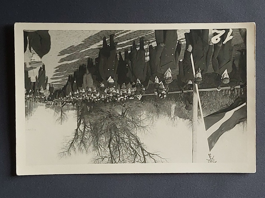 Парадное шествие в 1935 году.