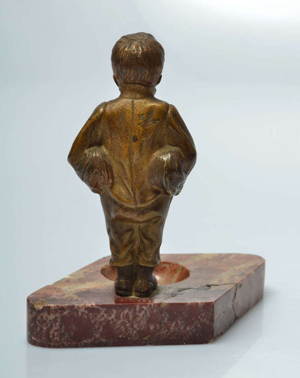 Bronze figure-tray 