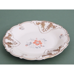 Porcelain plate with gilding