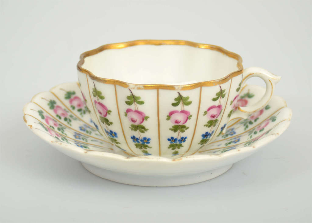 Porcelain cup with saucer