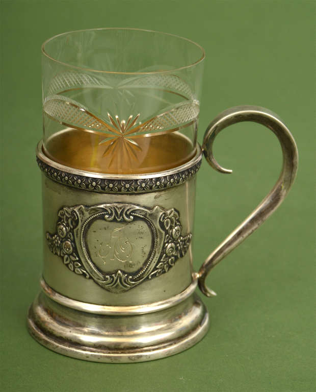 Silver cup holder with glass