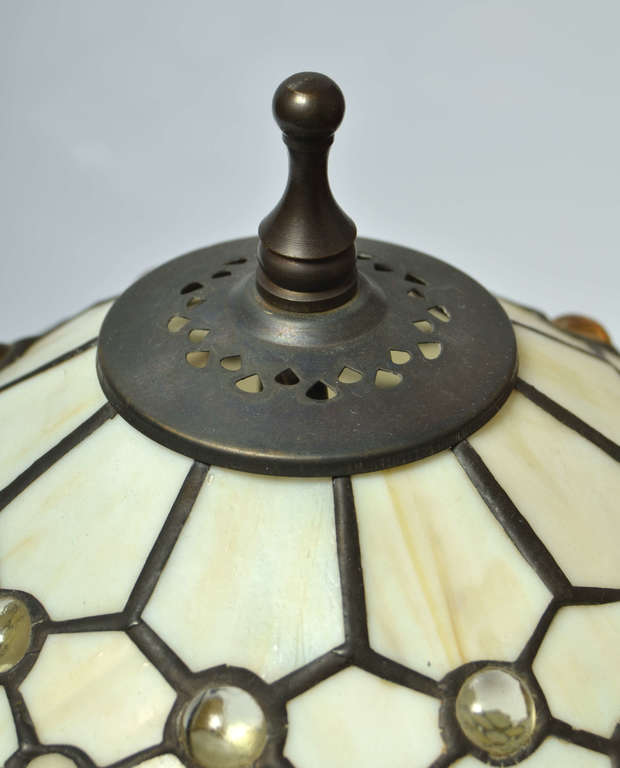 Tiffany style bronze lamp