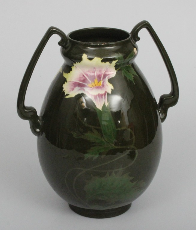 Art nouveau vase with flowers
