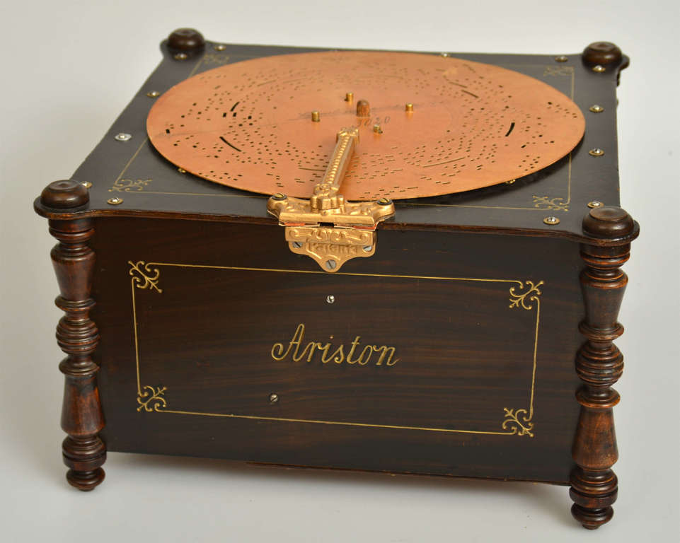 Ariston table organet