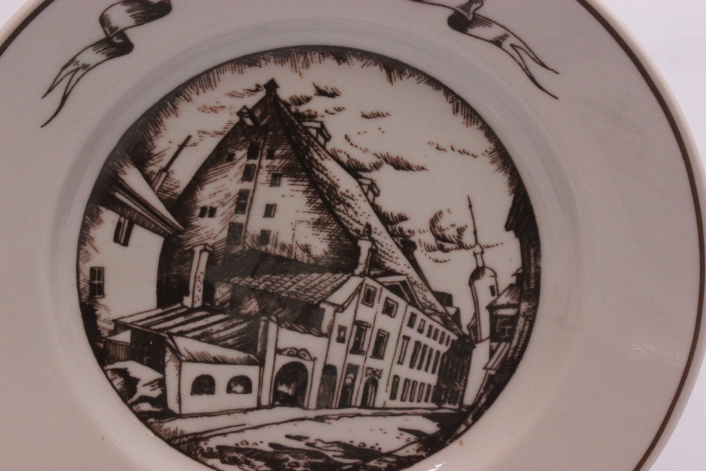 Porcelāna šķīvis ''Vecrīga 1201.g. ''