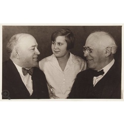 Photo of Konstantin Sergeevich Stanislavsky (Russian theater director, actor and teacher, theater theorist and reformer. Creator of the famous acting system, which has been very popular in Russia and in the world for 100 years. The first people's artist of the USSR.) with Leonid Vitalyevich Sobinov (June 7 1872, Yaroslavl, Russian Empire - October 14, 1934, Riga, Latvia; buried in Moscow.) - an outstanding Russian opera singer (lyric tenor). and his daughter Svetlana, with an expanded autograph of Leonid Sobinov. Riga, 1931. 8.5×13.5 cm. In perfect condition. “To my dear friend Praskovya Mikhailovna Putilova, as a keepsake for herself, for her daughter and for K.S. Stanislavsky, devoted Leonid Sobinov. Riga May 11, 1931