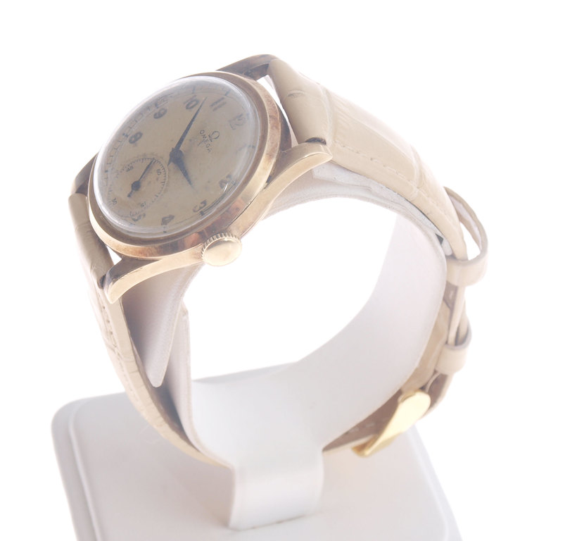 Золотие  наручные часы Omega Swiss