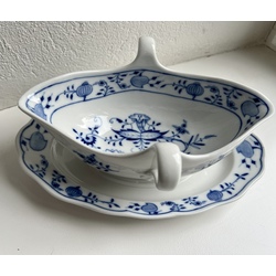 Porcelain sauce dish