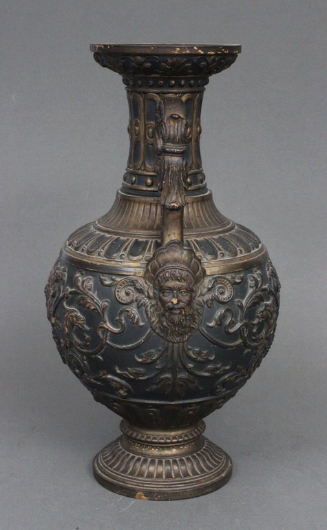 Терракотовая ваза