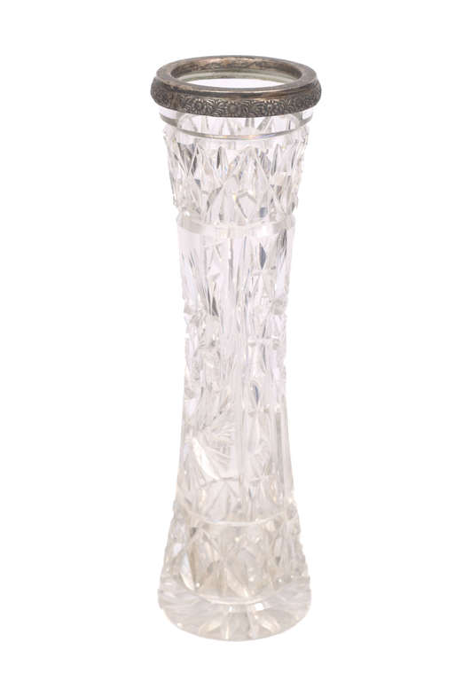 Crystal vase with silver rim