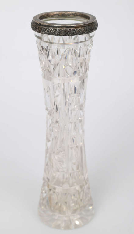 Crystal vase with silver rim